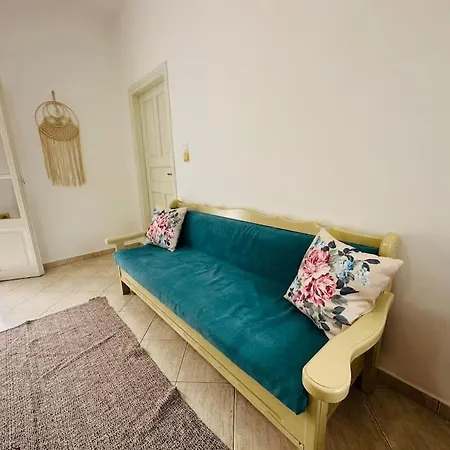 Your Perfect Escape In Emporios! 아파트 Emborios