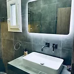 Your Perfect Escape In Emporios! Appartement