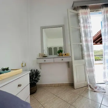 דירה Your Perfect Escape In Emporios! *