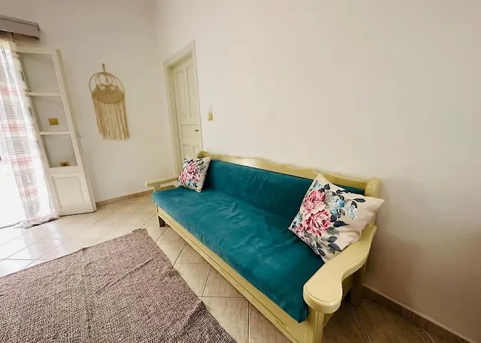 Your Perfect Escape In Emporios! Apartman Emboriósz